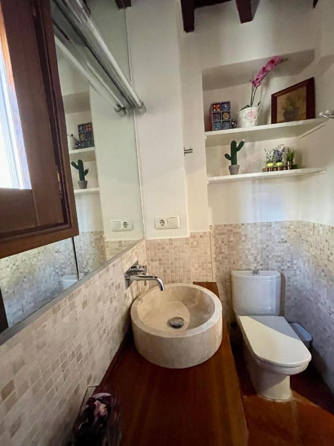 Sleep In Historic Puerta Elvira Apartment *